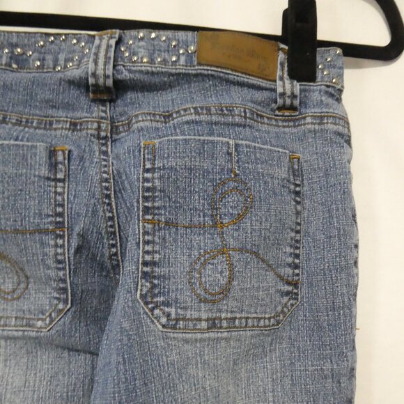 LONDON BLUES - Petites | 4P | Bootcut Jeans | Studded Waist | *Missing Button - Picture 11 of 16